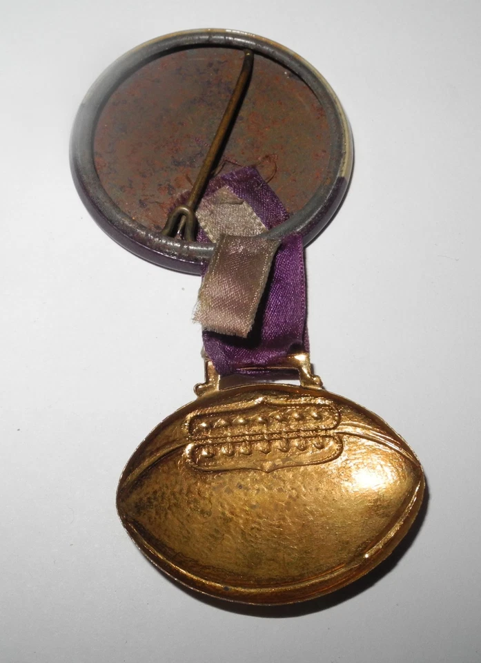 1929 Fútbol St Thomas Minnesota University Regreso a casa Regreso Pin Botón Foto 2 de 2