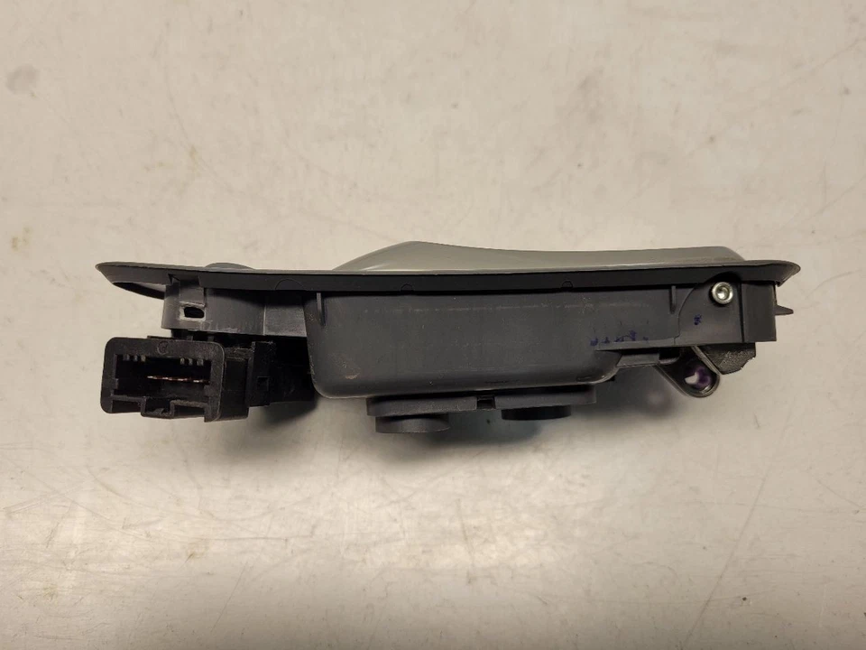 Manija de puerta interior delantera derecha para pasajero Honda Pilot EX 2004 con cerradura Foto 4 de 4