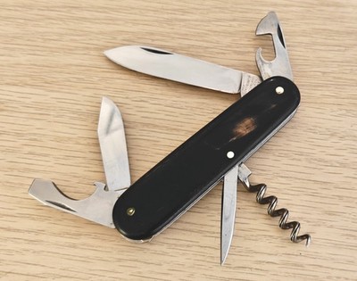 Victorinox Schweizer Taschenmesser Standard Modell 234 Victoria Horn Waage 1961-1971