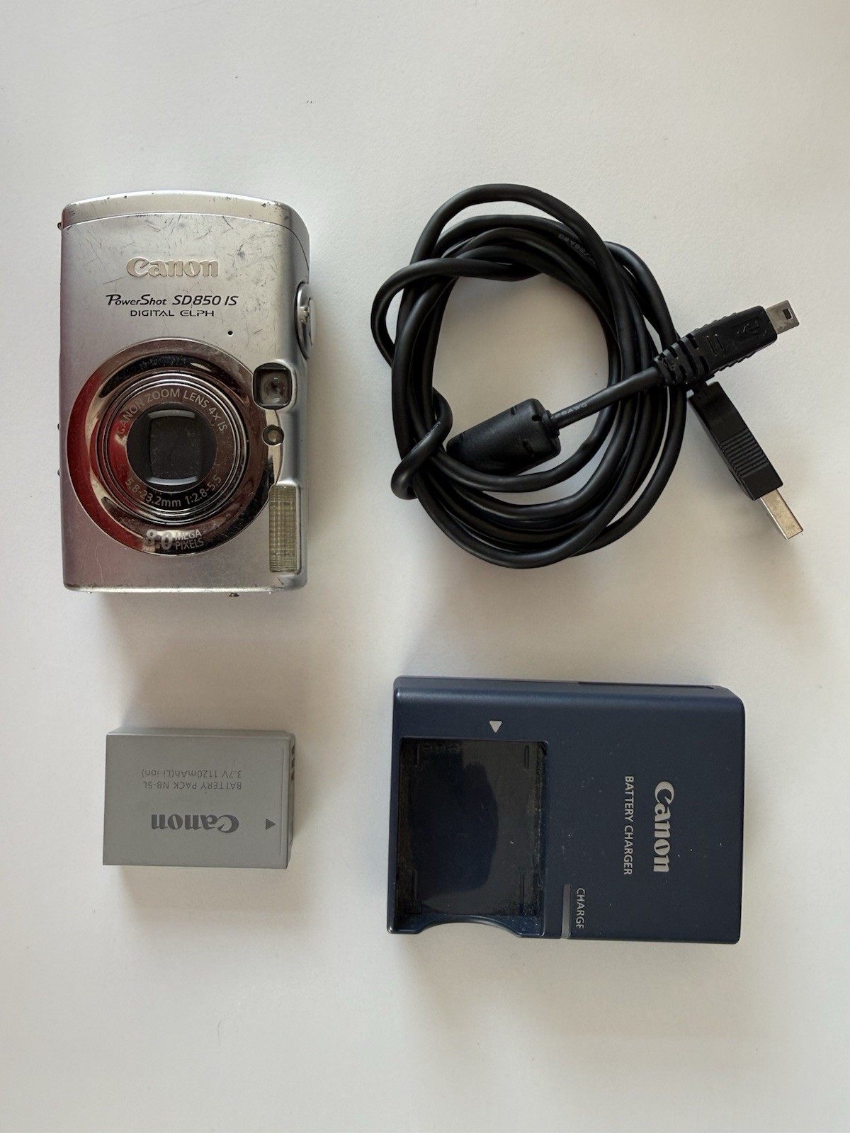 Cannon PowerShot SD850 IS Digital Camera - Working - Charger (US) & USB - Faults