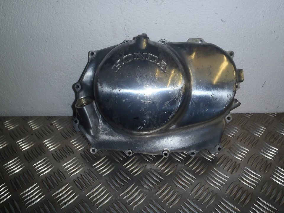 Honda VT 600 SHADOW PC21 . Carter Embrayage - Photo 1/1