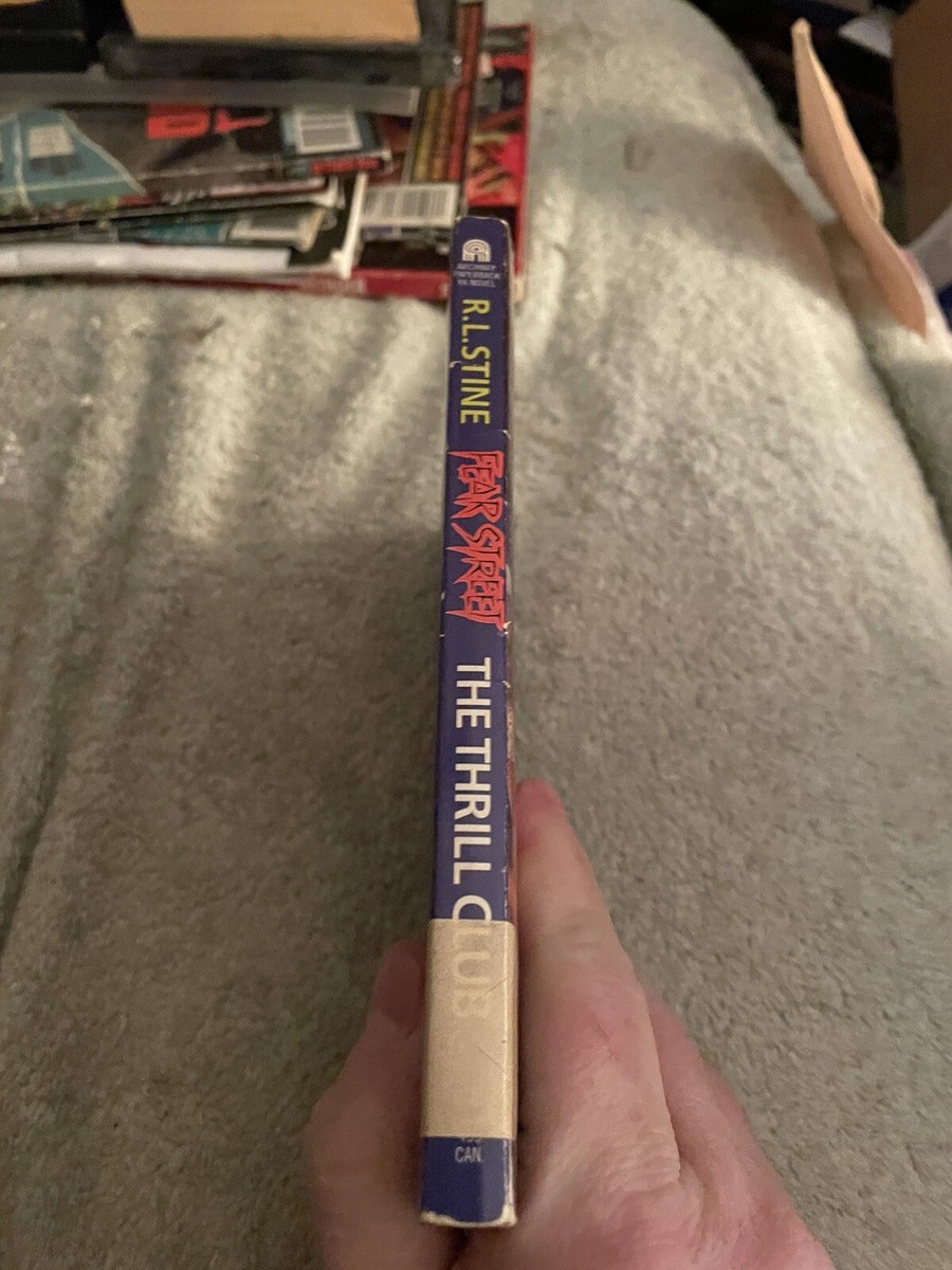 Fear Street: The Thrill Club (R. L. Stine 1994 paperback) PB YA