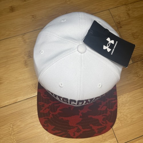Under Armor Wisconsin Badgers Arch Red White Camo Flat Brim Fitted L/XL Hat Cap - Picture 3 of 14