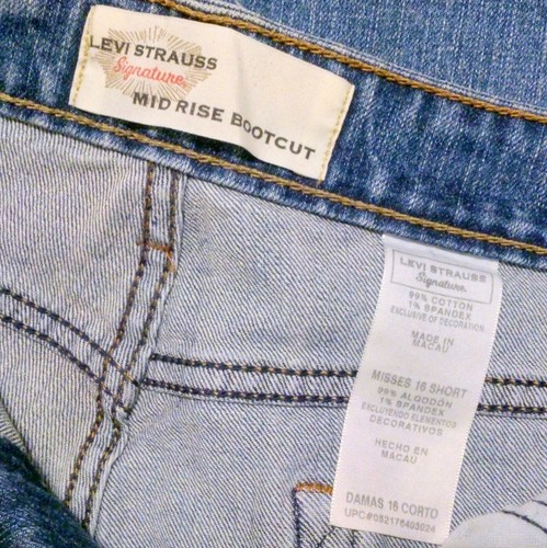 Levi Strauss Signature Women's Jeans Bootcut Medium Wash Size 16S W38 X L29 - Picture 6 of 6