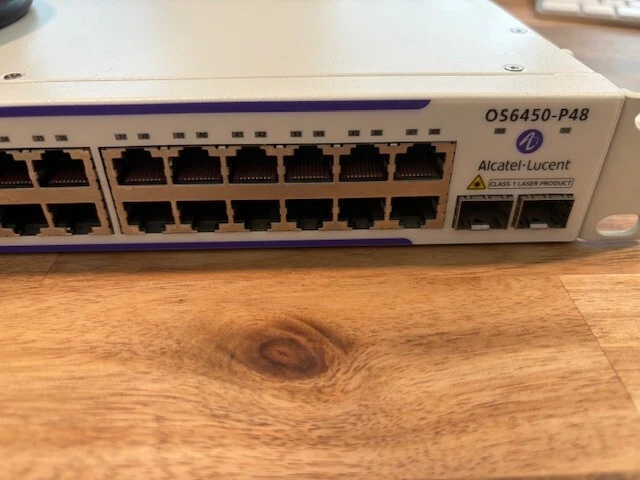 Conmutador Gigabit Alcatel Lucent OS6450-P48 48x PoE+ RJ45 2x SFP+ con enlace ascendente SFP Foto 3 de 4