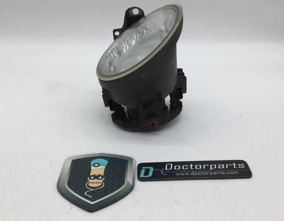 Faro antiniebla delantero derecho Forester Cyl 2003-2005 (montado en parachoques) usado OEM Foto 2 de 4