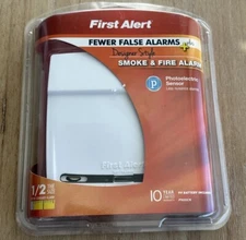 First Alert P910 Smoke & Fire Alarm 10-Year Battery Designer Style – Brand New
