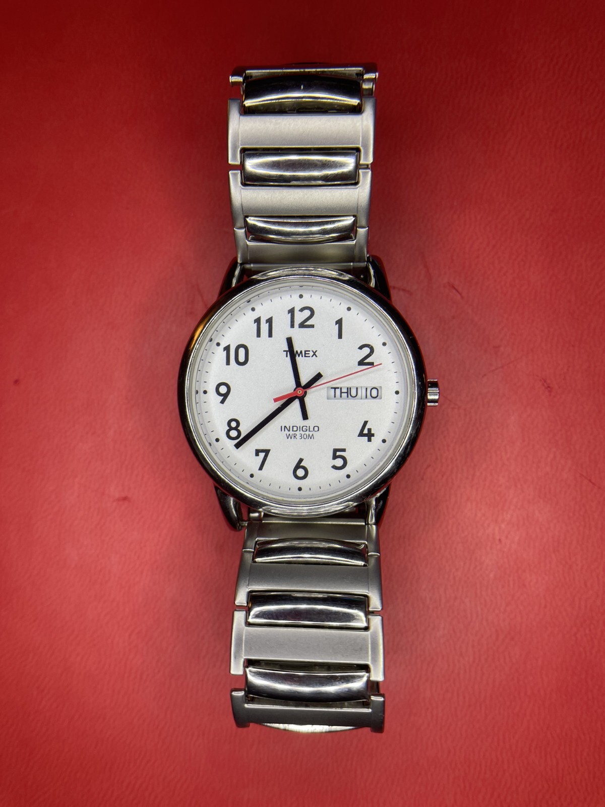 Timex Men's Easy Reader Quartz Watch with Indiglo and Day-Date Display