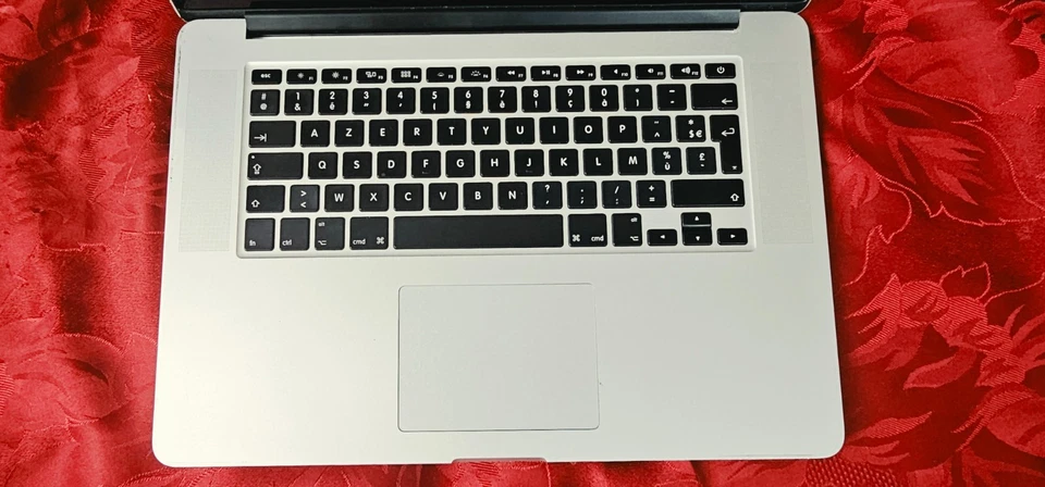 Apple MacBook Pro 15" 2012 · i7 · 8GB · 256GB, photo 4 sur 5
