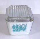 Pyrex 1.5 pt Amish Butterprint Turquoise Rooster Refrigerator Dish & Lid #502
