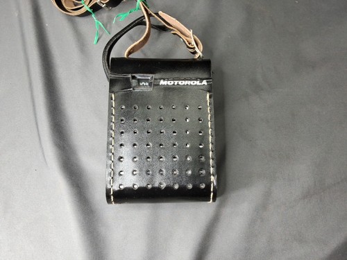 Radio Motorola X25E portatile a tutti i transistor radio cromata con cinturino e custodia - Foto 11 di 16