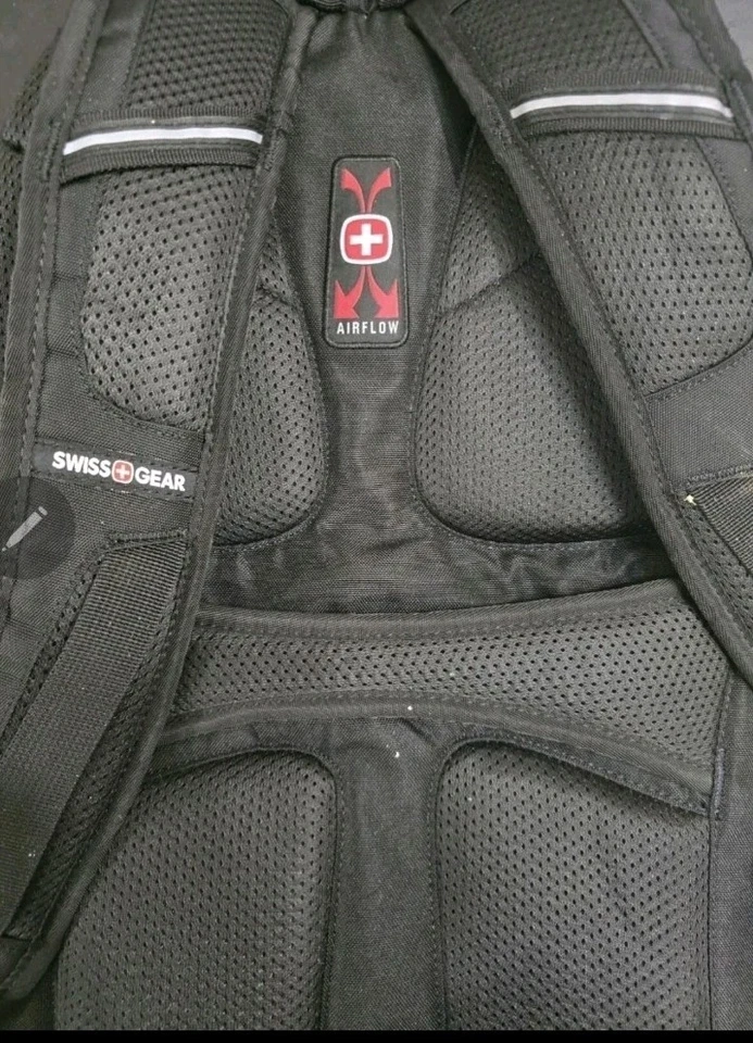 Mochila para portátil Swissgear 3760 ScanSmart color negro Foto 3 de 4