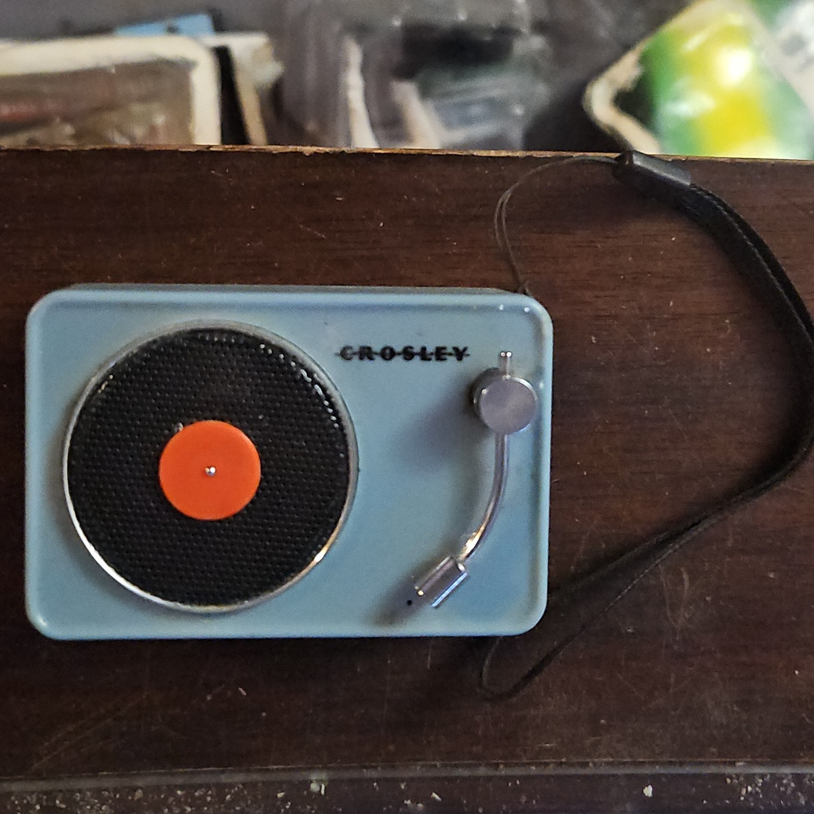 AT-5005 Blue/Orange Portable Speaker, Wired 3W RMS, 3.5mm Aux Input