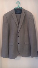 NEXT TAILORED FIT GREY 2 PIECE SUIT,- JACKET SIZE 44L, TROUSERS W36, L33. VGC