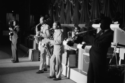 Bb King Plays Guitar As He Leads His Band During A Performance At - Old Photo 7