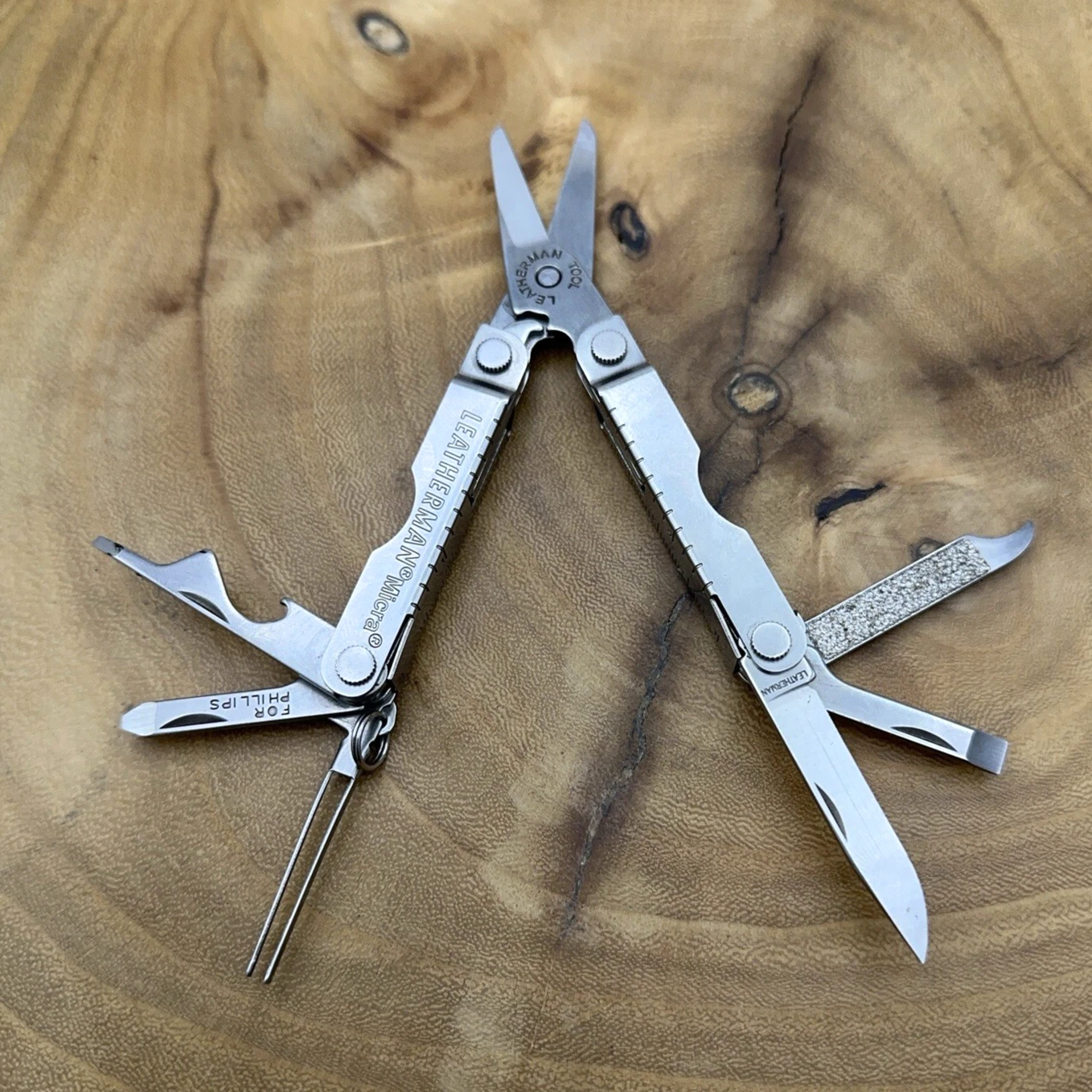 1 Leatherman Micra Stainless Mini Multitool Knife, Stainless Dated 01/17 *READ*