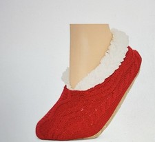 Mixit Women  s Size L/XL Red/White Cable Knit Faux Fur Lined Slip-On Slipper Sock