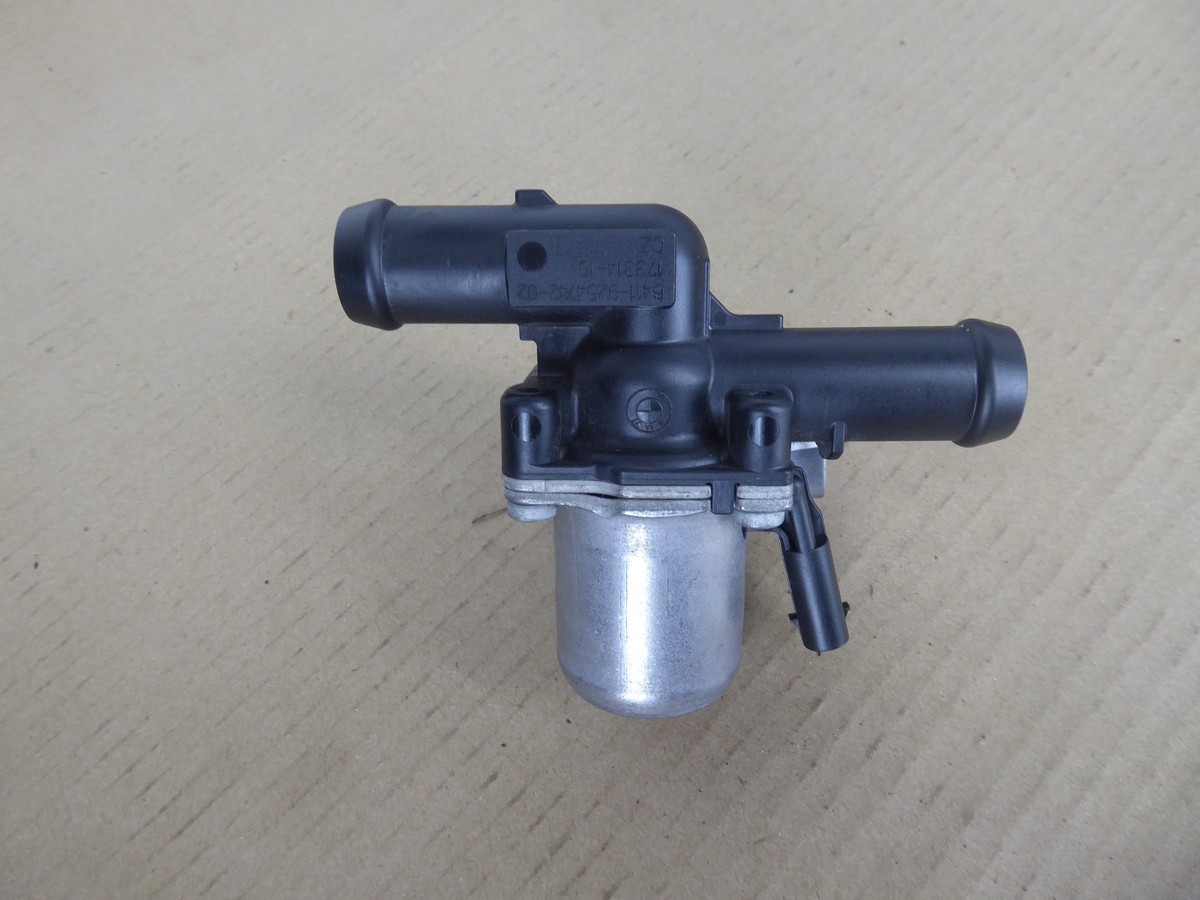 BMW F22 F30 F32 Water Valve Water Hose Shut Off Hose OEM  