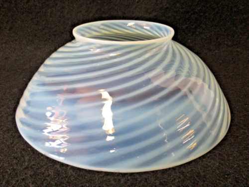 ANTIQUE OPALESCENT SWIRL GAS OR BANQUET OIL LAMP SHADE 4" FITTER