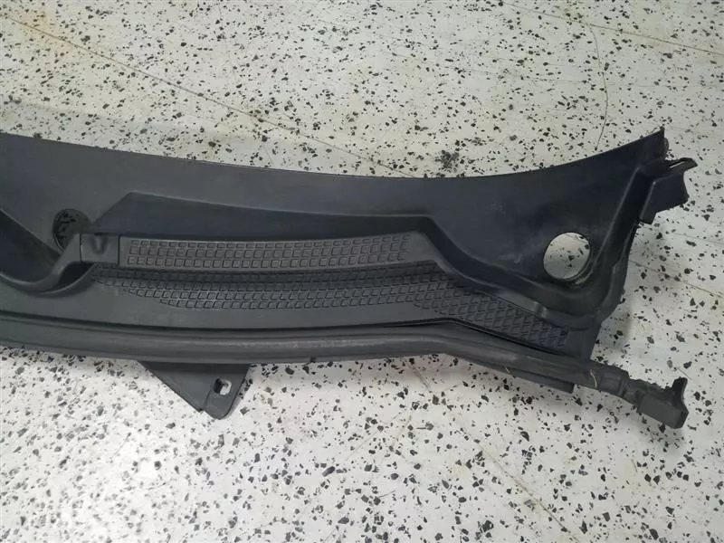 Nissan Altima 2012 capó panel de ventilación Foto 3 de 4