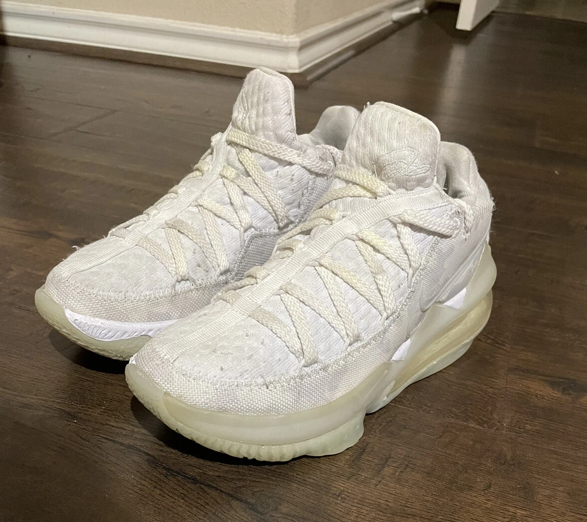 Nike LeBron 17 Low CD5007-103 Release Date