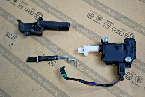 VW Touran 1T Stellelement Tankklappe 1T0810773A Original