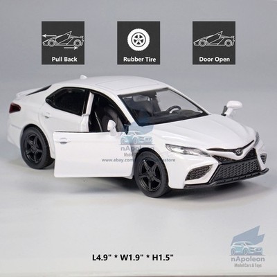 1:36 Toyota Camry XSE Model Car Diecast Toy Vehicle Kids Gift