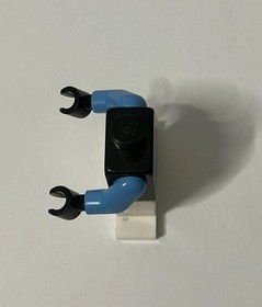 Lego DC Mr. Freeze Minifigure Torso ~ From Set 76000