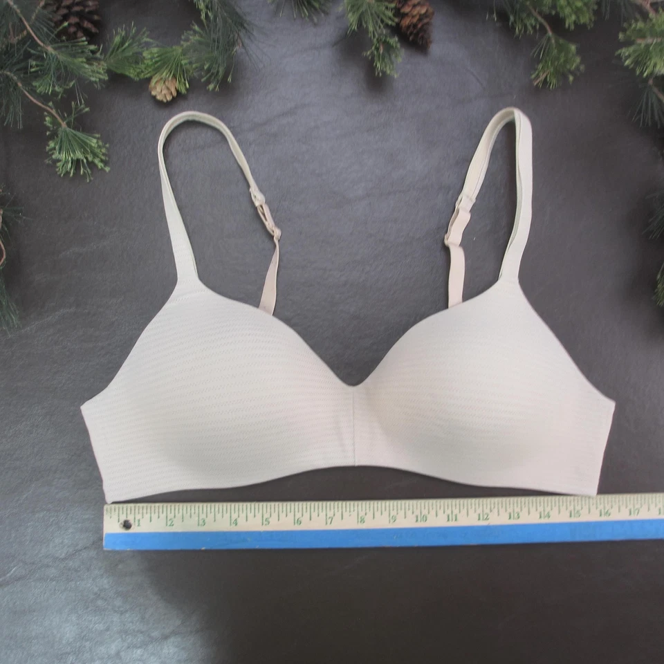 Hanes Bra Womens 38B Beige Wireless Lightly Lined Everyday Comfort Nylon - Image 2 of 4