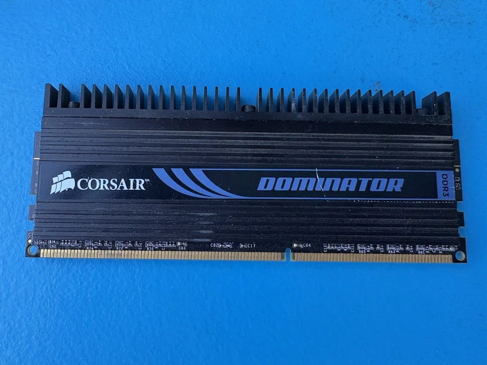 Corsair PC3-12800 2 GB DIMM 1600 MHz DDR3 SDRAM Memory (TR3X6G1600C8D) - Image 2 of 2