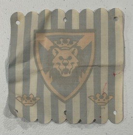 Lego Cloth Hanging 16 x 16 w/ Blue Stripes Lion Head Shield x58px1 6098 6091