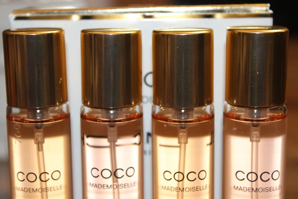 CHANEL COCO MADEMOISELLE TWIST AND SPRAY EAU DE TOILETTE PURSE SPRAY W/ EXTRAS - Image 3 of 4