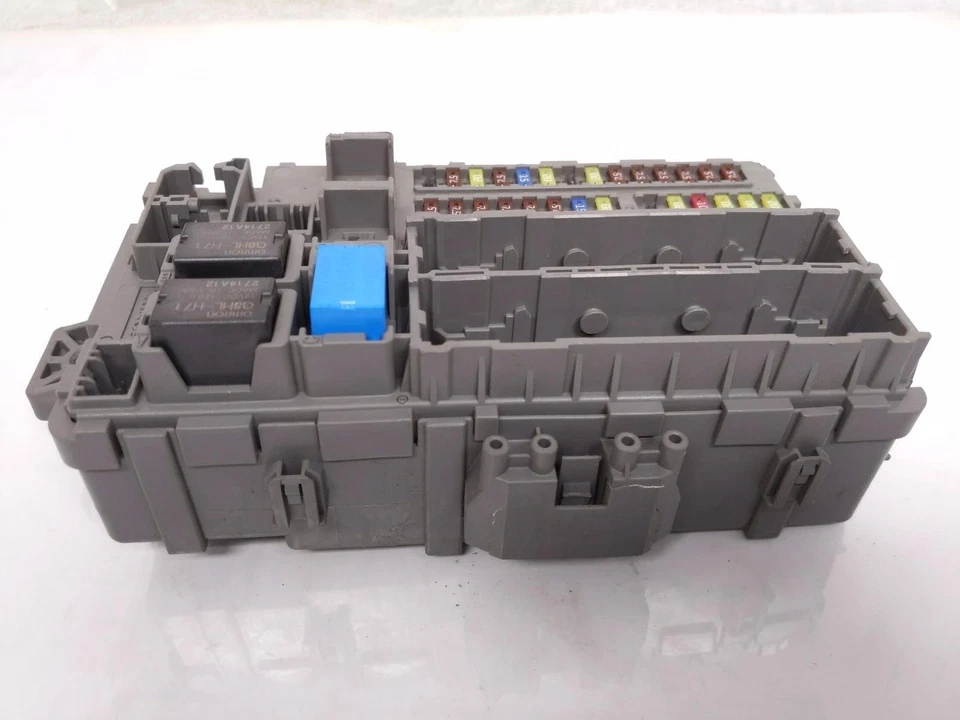Honda Odyssey 2014-2017 cabina interior caja de fusibles 38200-Tk8-A23 *pestañas dañadas Foto 2 de 4