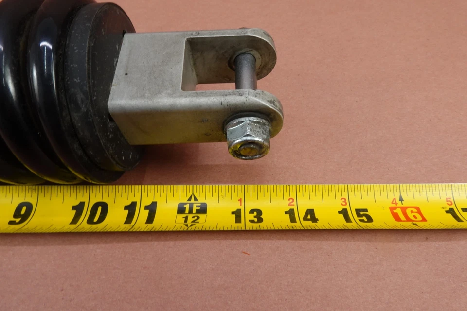 2010 年本田 Fury VT1300 CX 后减震弹簧悬架 — 第 4/4 张图片