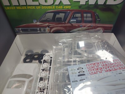 Kit Maquette Plastique Aoshima No.20 Toyota LN107 Hilux Pickup Double Cab 4WD 1/24 - Neuf Japon