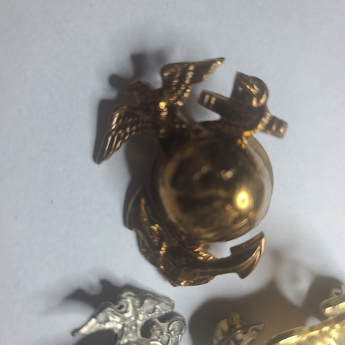 U.S Marines Hat Badge Screw Back Pin USMC Gold Tone 3 Lot - Picture 2 of 7