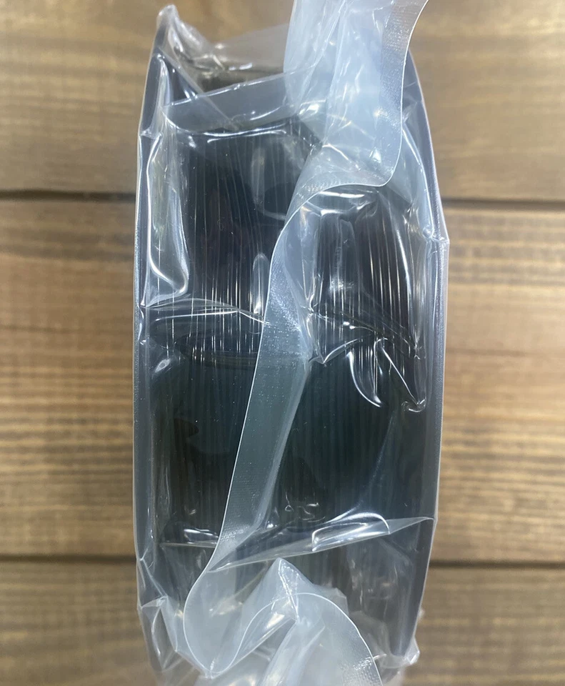 (2) Filamento para impresora 3D TPU AmazonBasics, 1,75 mm, negro, carrete de 1 kg (2,2 lb ea) Foto 2 de 4