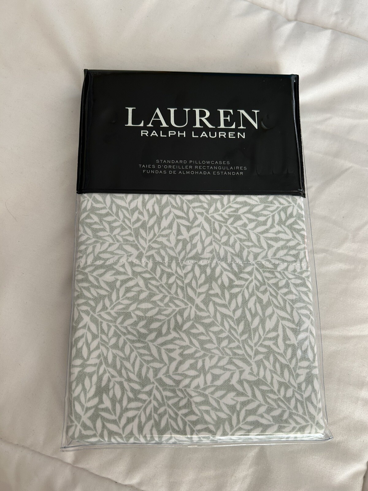 LAUREN RALPH LAUREN Set of 2 Standard Pillowcases in Spencer Leaf