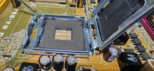 Asus P5E-VM DO REV. 1.02G - IO Shield - Picture 6 of 8