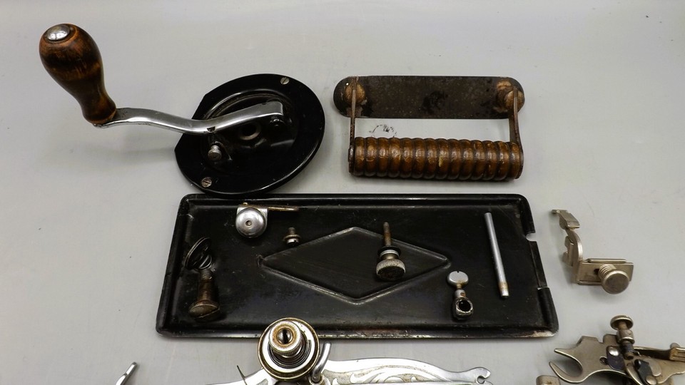 Vintage Singer Sewing Machine 1936 Spare Parts EA244059 (SCOTLAND) eBay