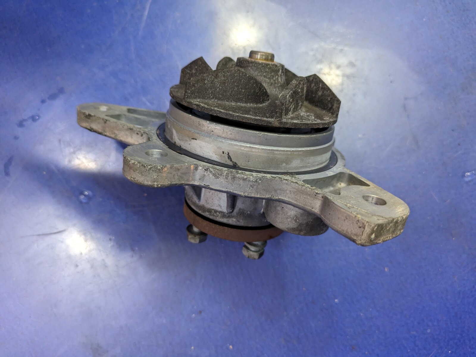 03-12 Bentley Continental Flying Spur GT GTC Engine Motor Water Pump OEM