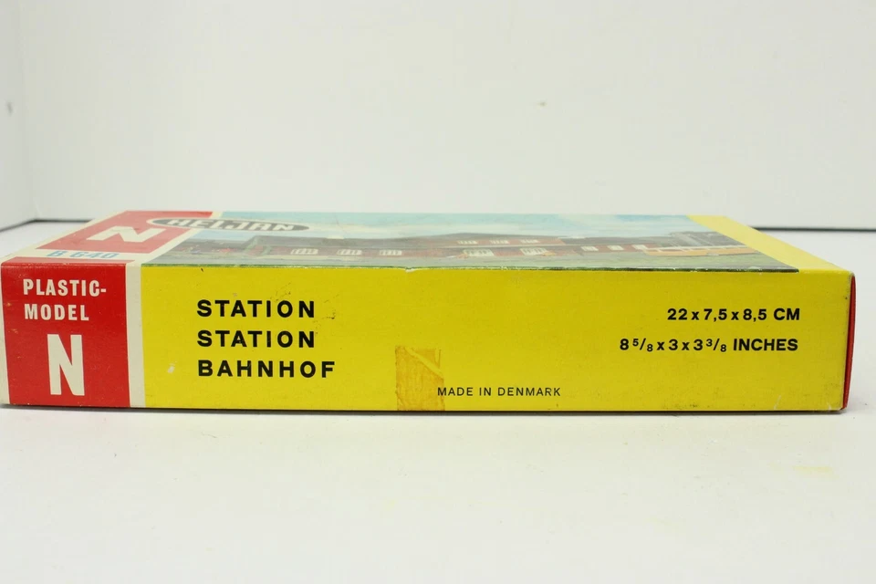 Heljan B 640 N Scale Sandy River Train Station Brick 2 Story Kit - Image 2 of 4