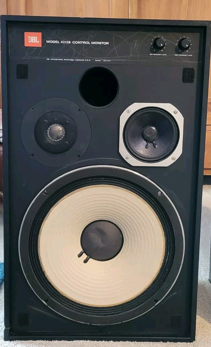 s-l1200.jpg s-l1200.jpg