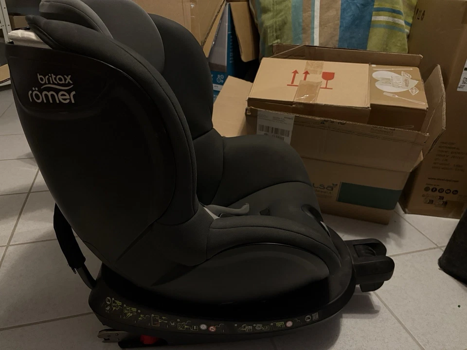 Britax Römer Reboarder Autokindersitz,  nur Selbstabholer  - Bild 3 von 4