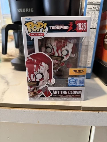 Funko Pop! Movies: (Santa) ART THE CLOWN #1935 Hot Topic Exclusive w/Protector