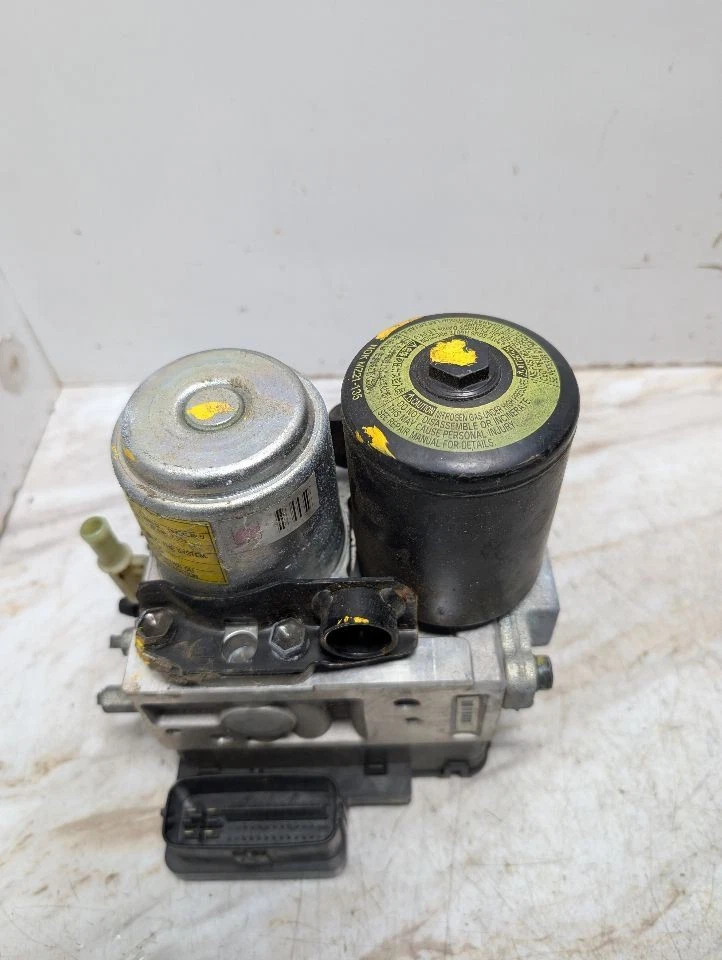 Anti-Lock Brake Part Actuator And Pump Assembly Fits 07-11 LEXUS GS450H 364251 - Image 2 of 4