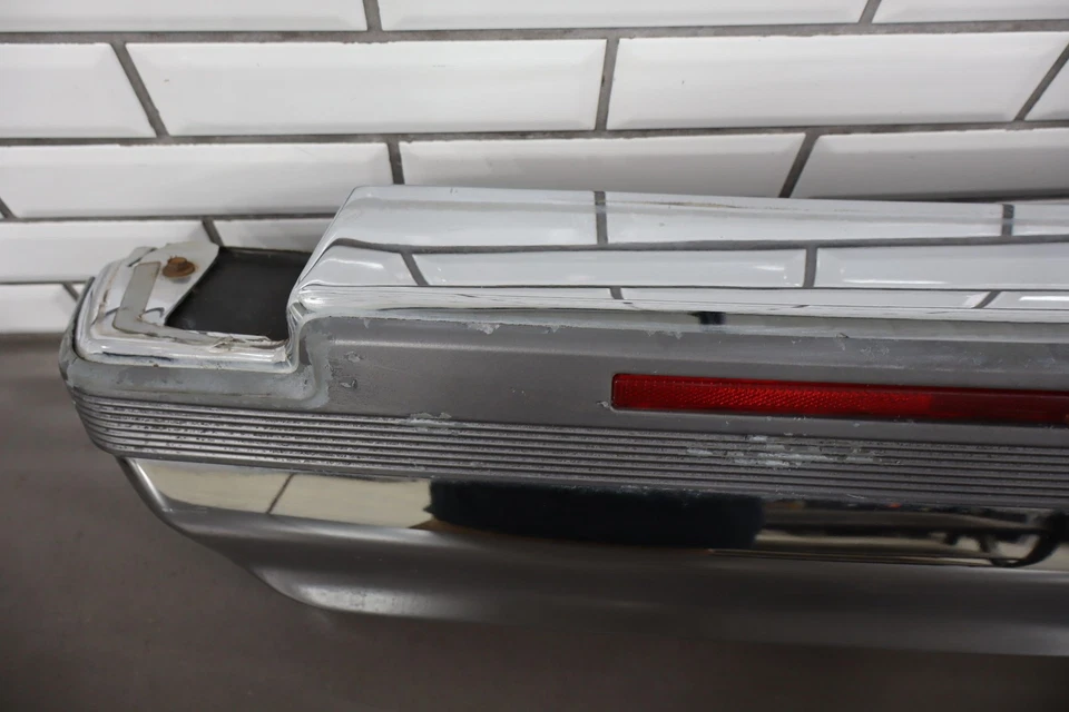 1993-1996 Cadillac Fleetwood Chrome Rear Bumper *Weathered* Foto 3 de 4