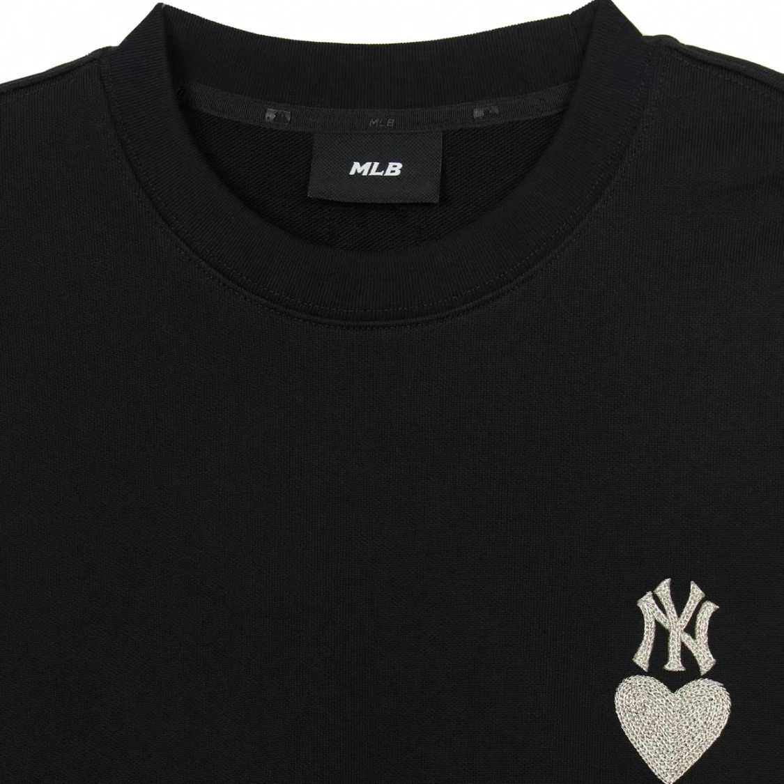 Solid Color Heart  Logo Crewneck Pullover Sweatshirt Unisex