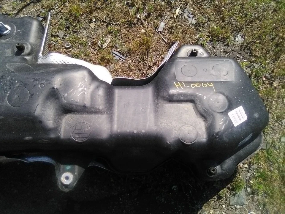17-19 Audi Q7 Fuel Tank - Image 4 of 4