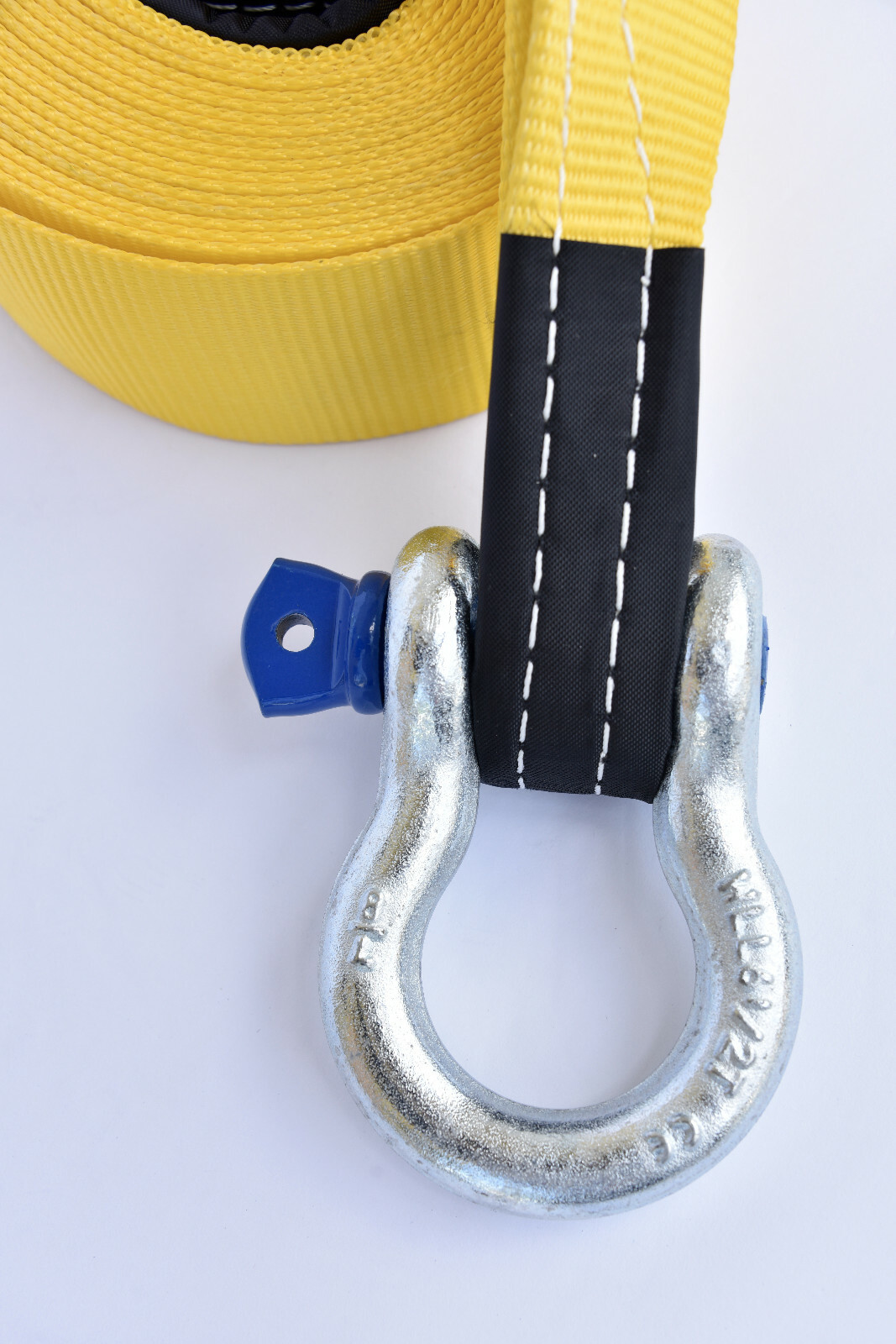 3" 20,000 lbs Tow Strap w Bow Shackles 3x30 ft winch tree saver snatch